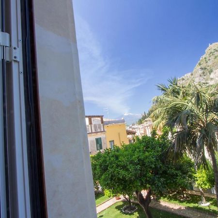 Villa Valverde B&B Taormina Buitenkant foto